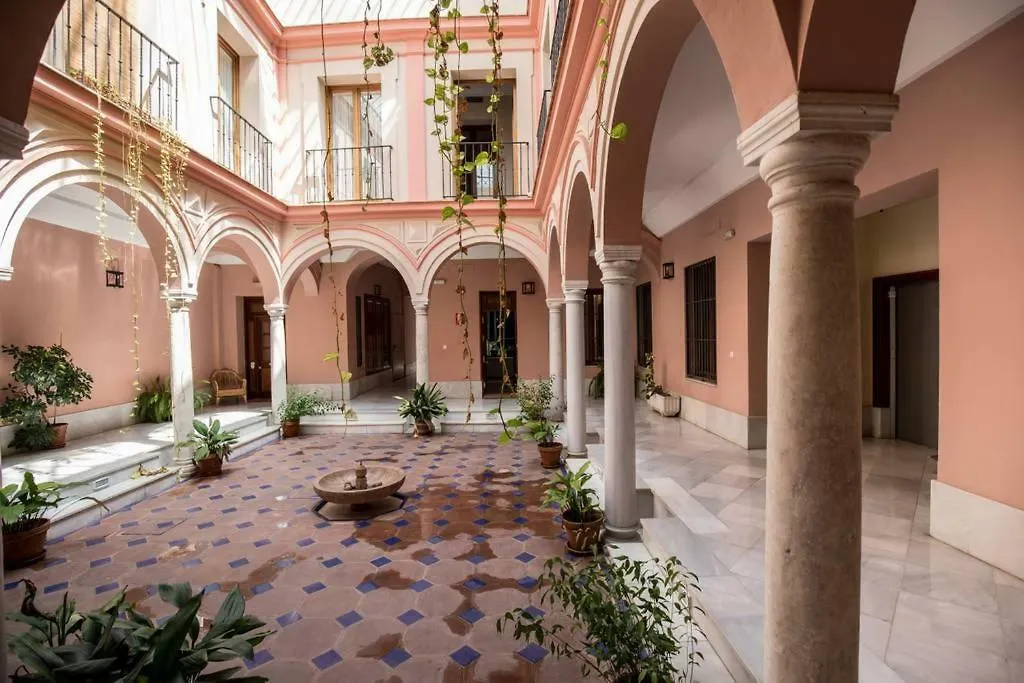 Goyeneta Central Deluxe Palace location